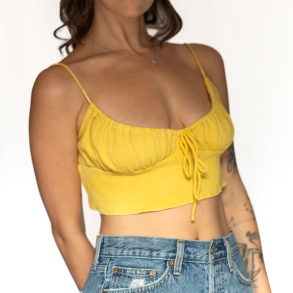 Princess Polly • Crop Top • US 6 • Yellow - Picture 4 of 17
